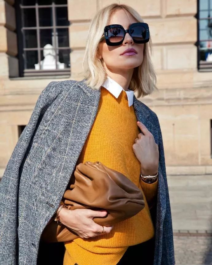 毛衣和卫衣哪个时尚一点好,卫衣与毛衣哪款好看