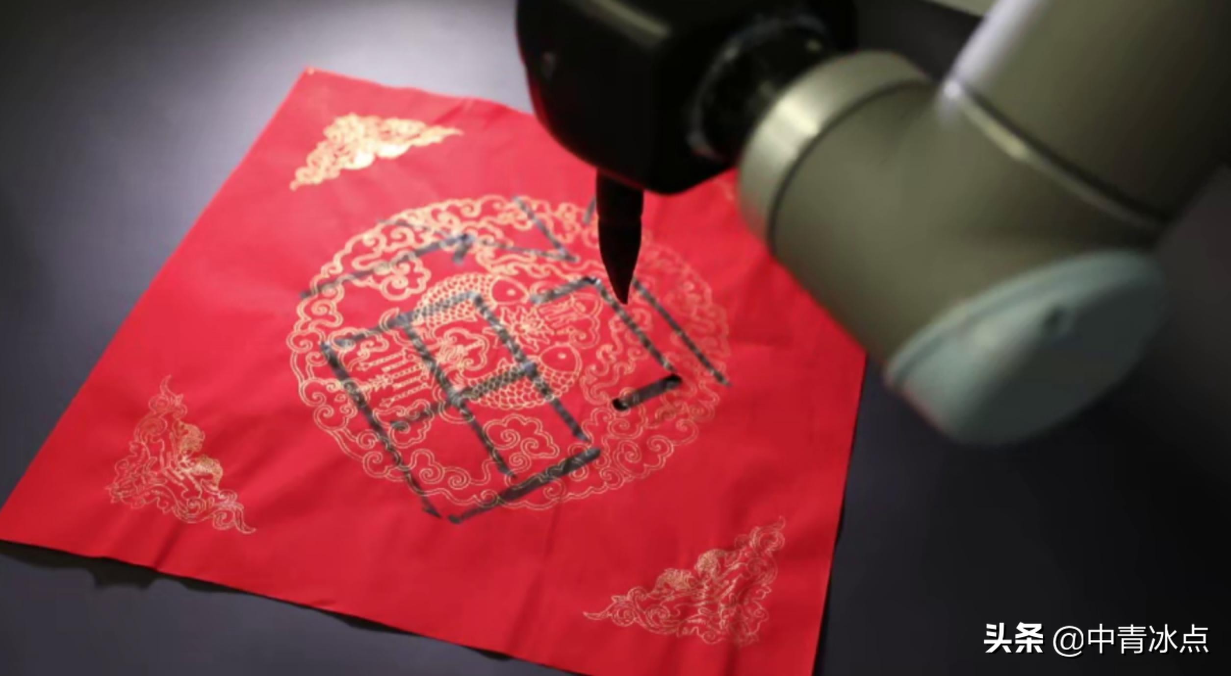 天津大学意念操控机器人,天津大学靠意念打字