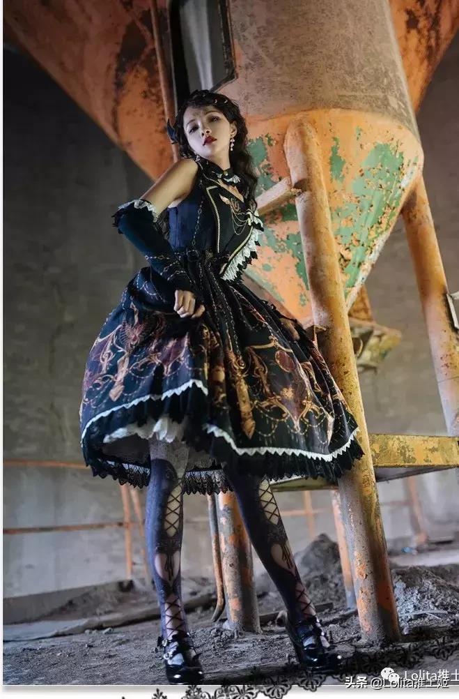 化物Bakemono-这里的每一条裙子都被赋予了灵魂