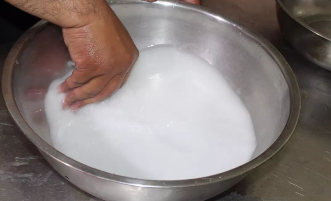 早餐面食技术培训油条配方,早餐店油条做法和配方的全过程