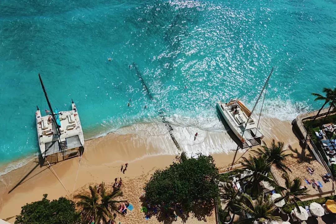 在吸引村上春树买房养老的海岛呆3天，马代帕劳在我心里降到第二