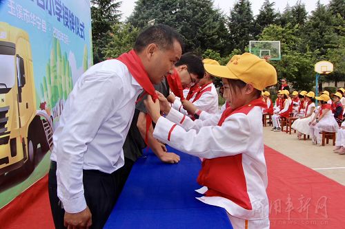 又一所“红岩小学”正式授牌，这次在云南玉溪