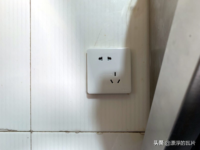 公牛g25开关插座怎么安装,公牛开关插座g12拆装