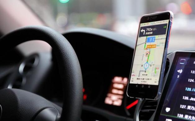 开车依赖导航开到河里,开车依赖导航