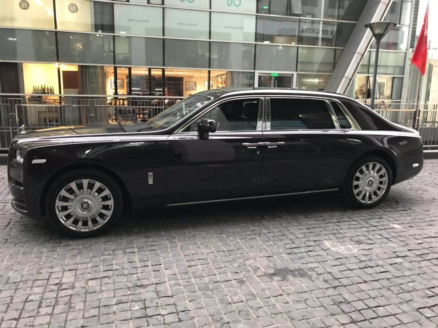 劳斯莱斯一把雨伞10万成本是多少,劳斯莱斯雨伞的成本是多少