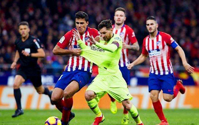 晃倒博阿滕gif恶搞,梅西晃倒博阿滕搞笑p图动画