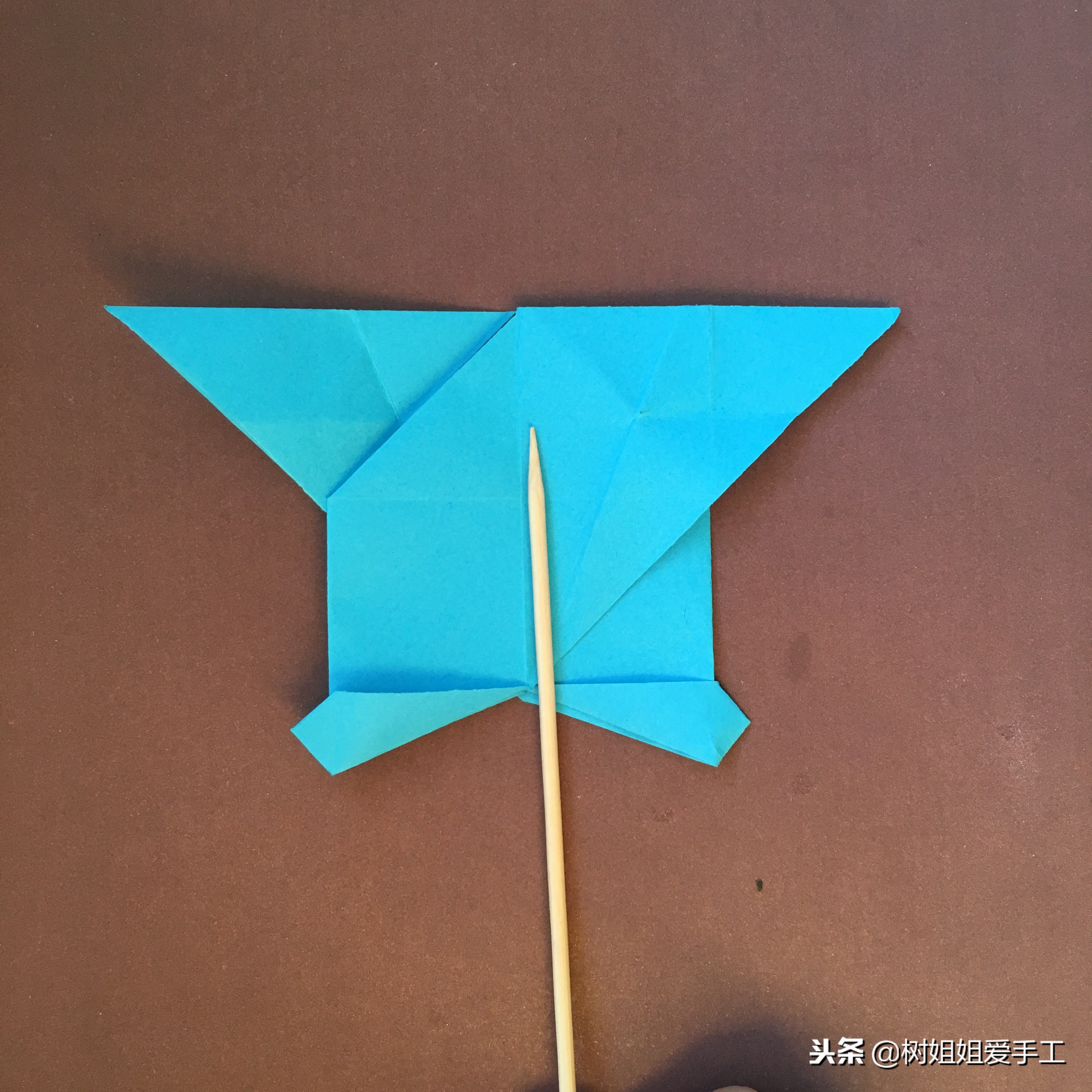 手工鱼嘴巴折法,十七秒折大嘴鱼