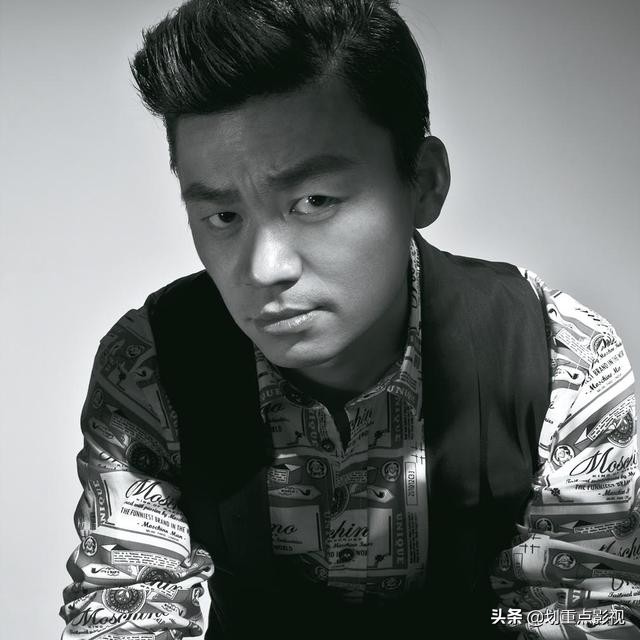 国内十大搞笑巨星排名榜,全球十大搞笑巨星排名