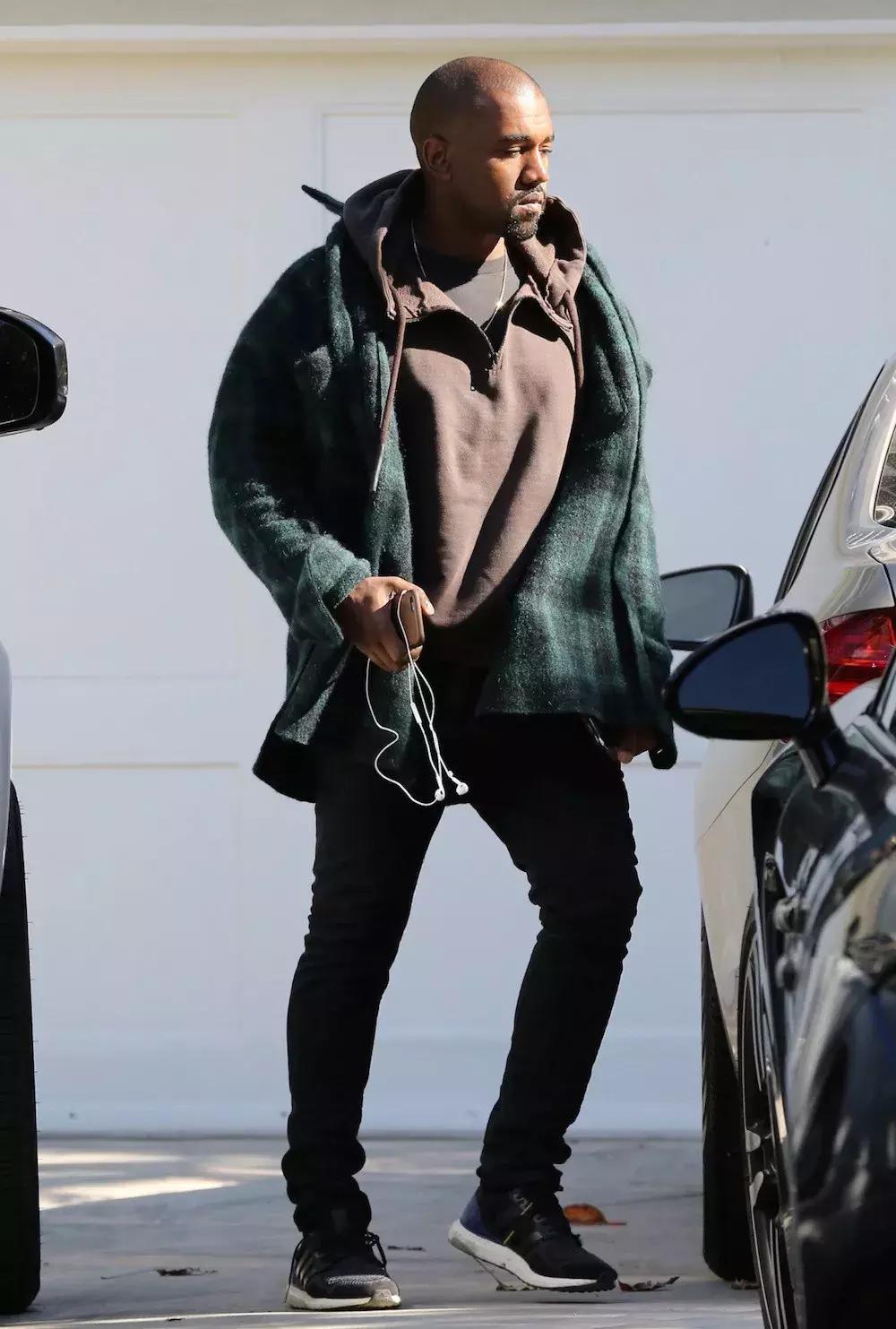 yeezy和aj,yeezy和aj选哪个