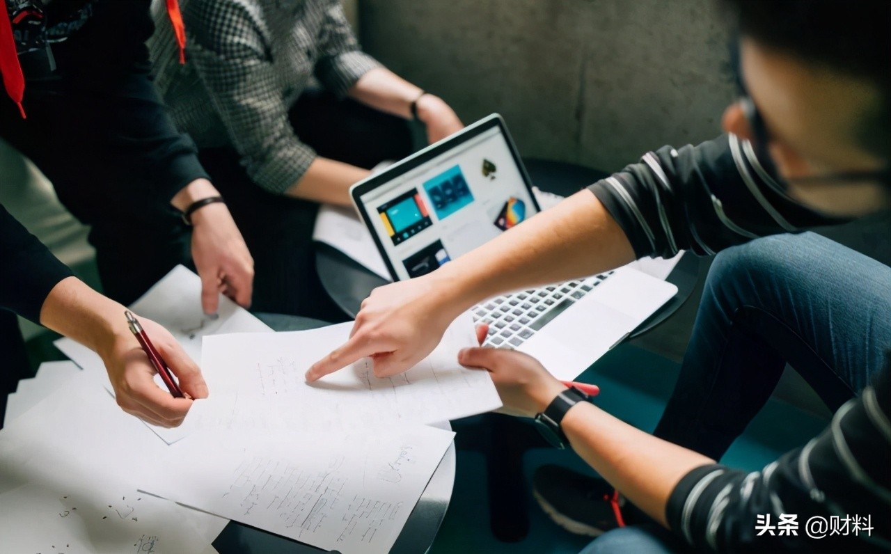 支付宝上买基金，多少人能赚钱？怎么买才好？分析师给出3点建议