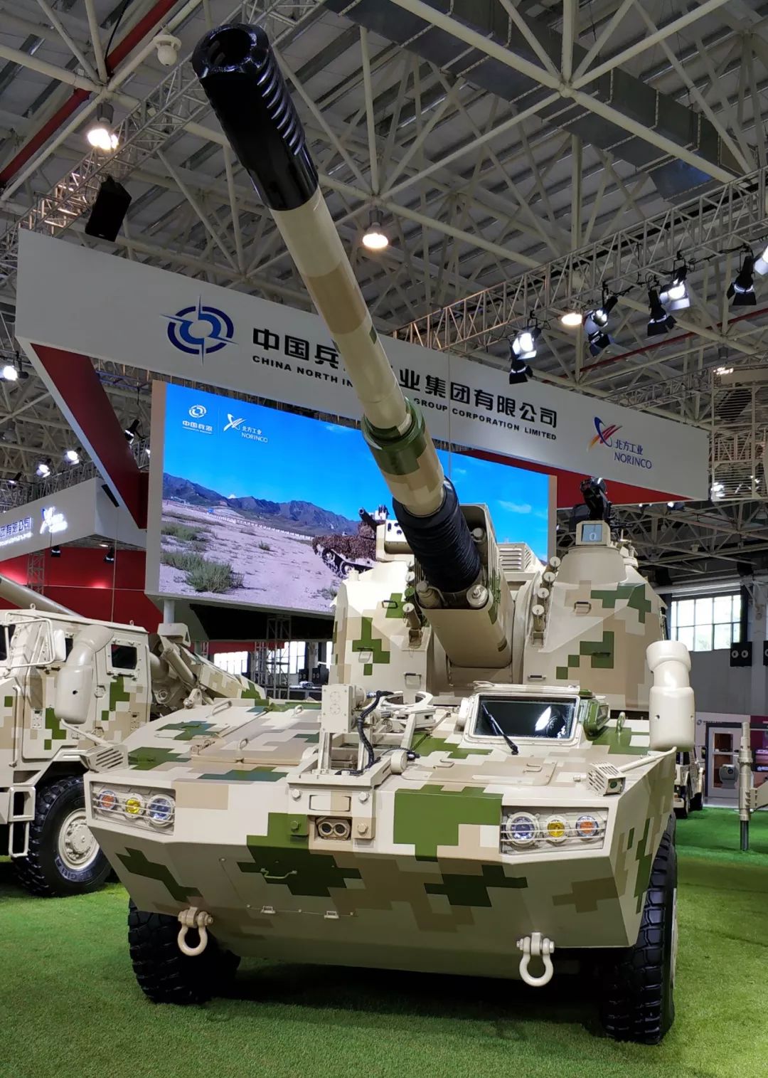 中国plz52vs韩国k9,中国自行火炮plz05和k9