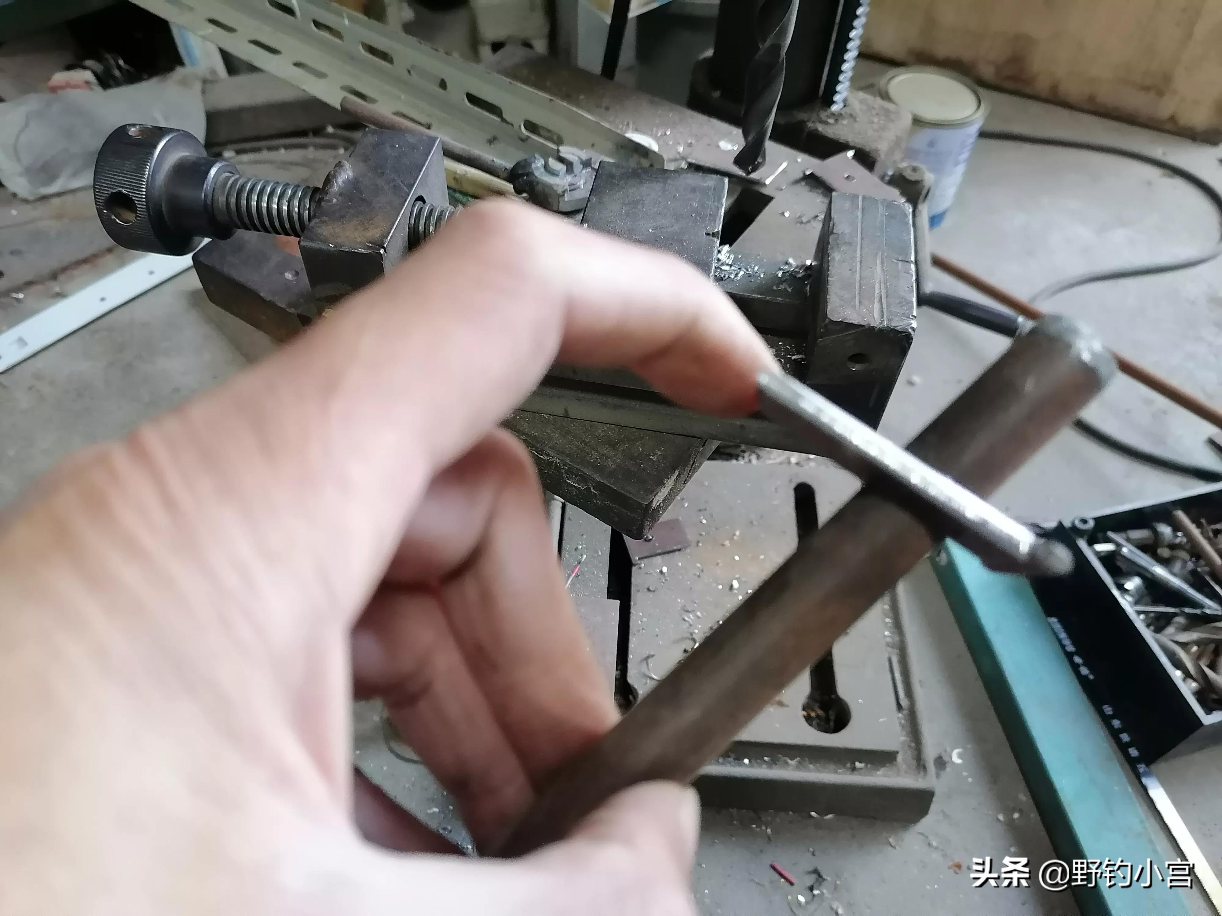 钓友自己设计的钓箱,别人自己制作钓鱼钓箱