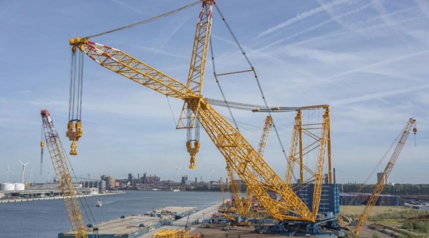 中国最高的吊车能吊多高,中国4000吨起重吊车