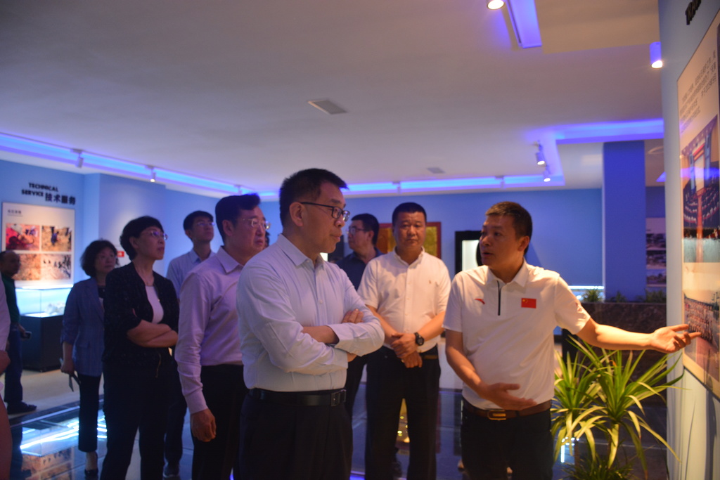 参观恐龙化石博物馆意义,上海有恐龙化石的博物馆是哪个