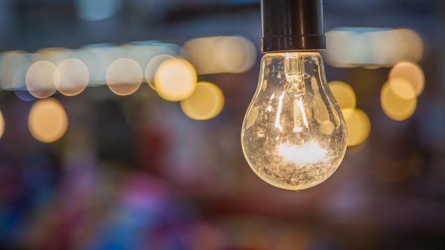 白炽灯荧光灯led灯哪个好,日光灯白炽灯led灯哪种对眼睛好