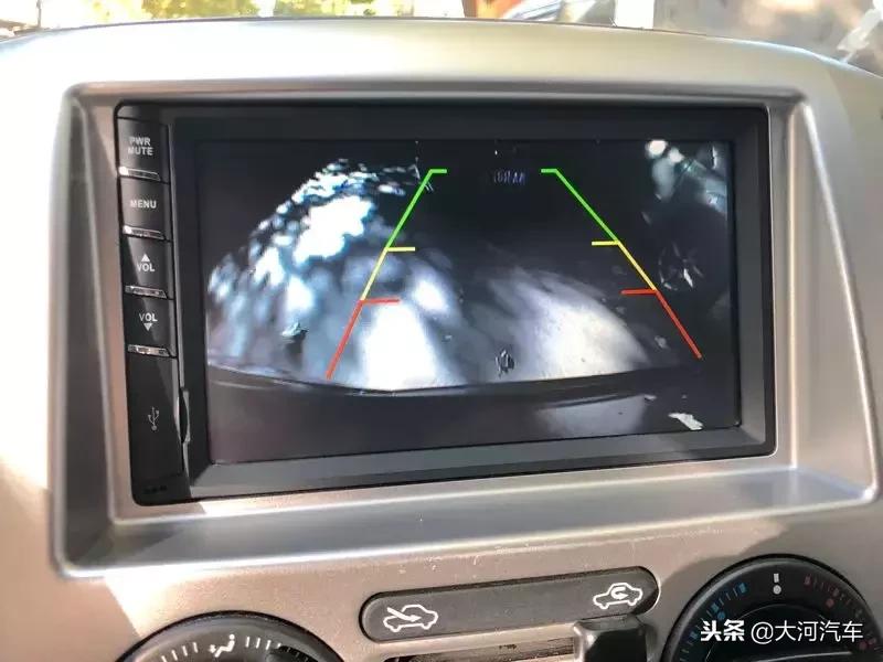 nv200驾驶感受对比面包车,nv200超车和爬坡