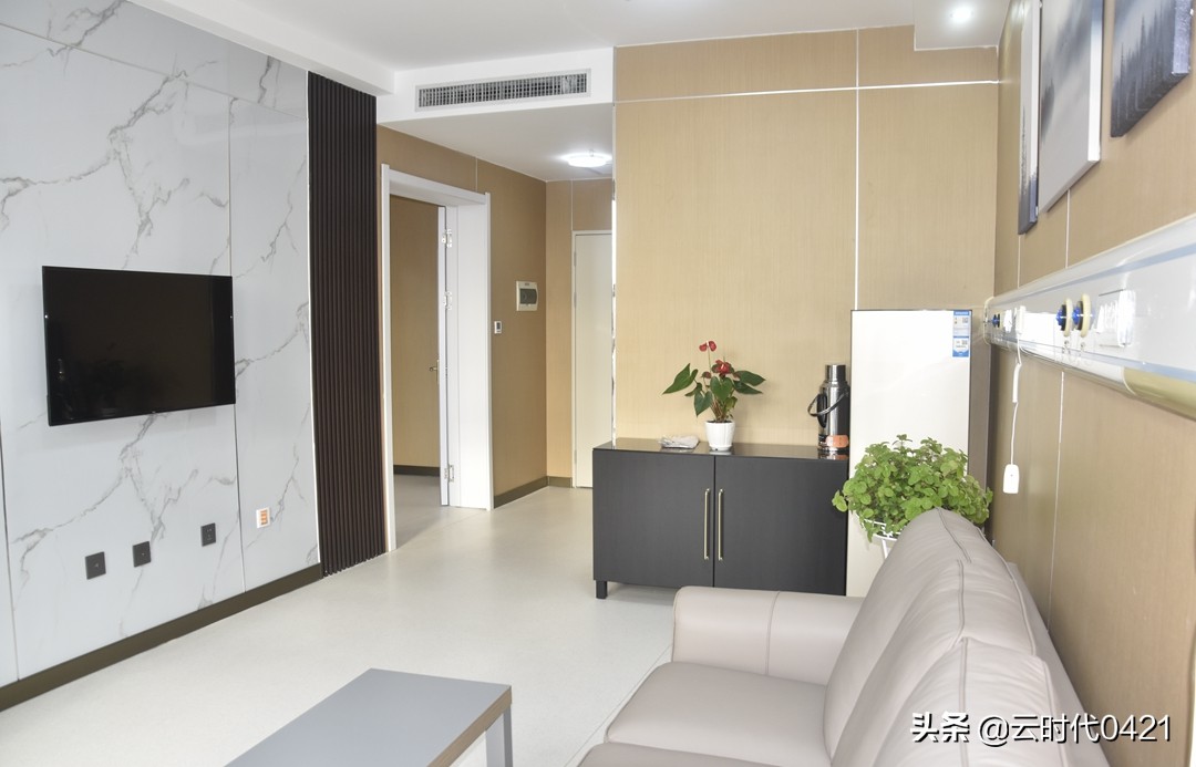 朝阳医院妇产科是否有单独病房,朝阳市二院妇产科病房