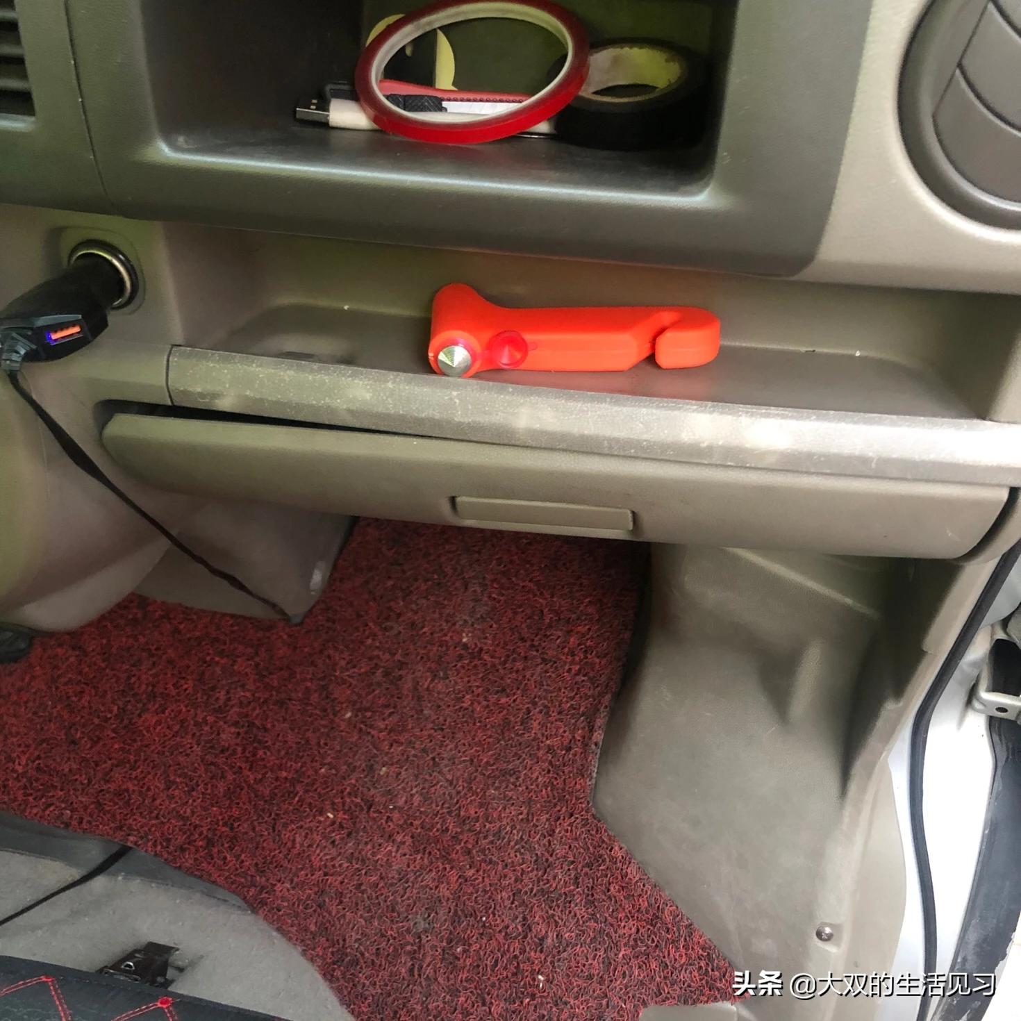 浪迪铃木面包车价格,铃木浪迪面包车车身一边高一边低