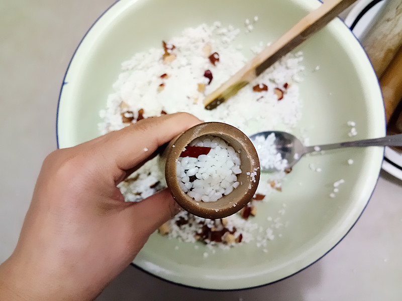 竹筒粽子怎么才软糯,竹筒粽子怎样做才能软糯香甜
