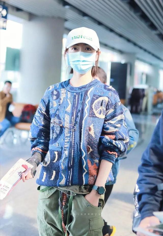 万茜潮流服饰,万茜近期同款裤子