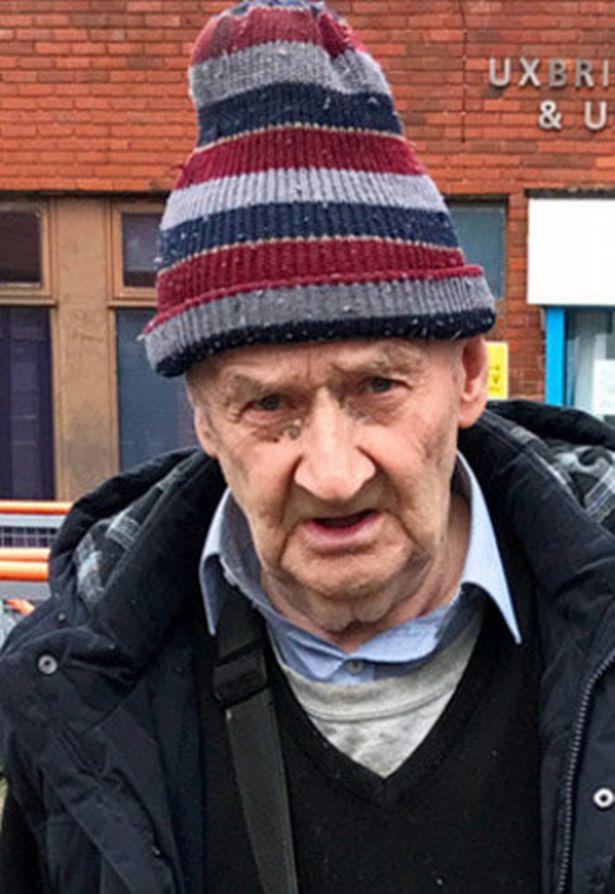 美国69岁男子和母鸡关系不得体，与其录下不雅视频被捕入狱