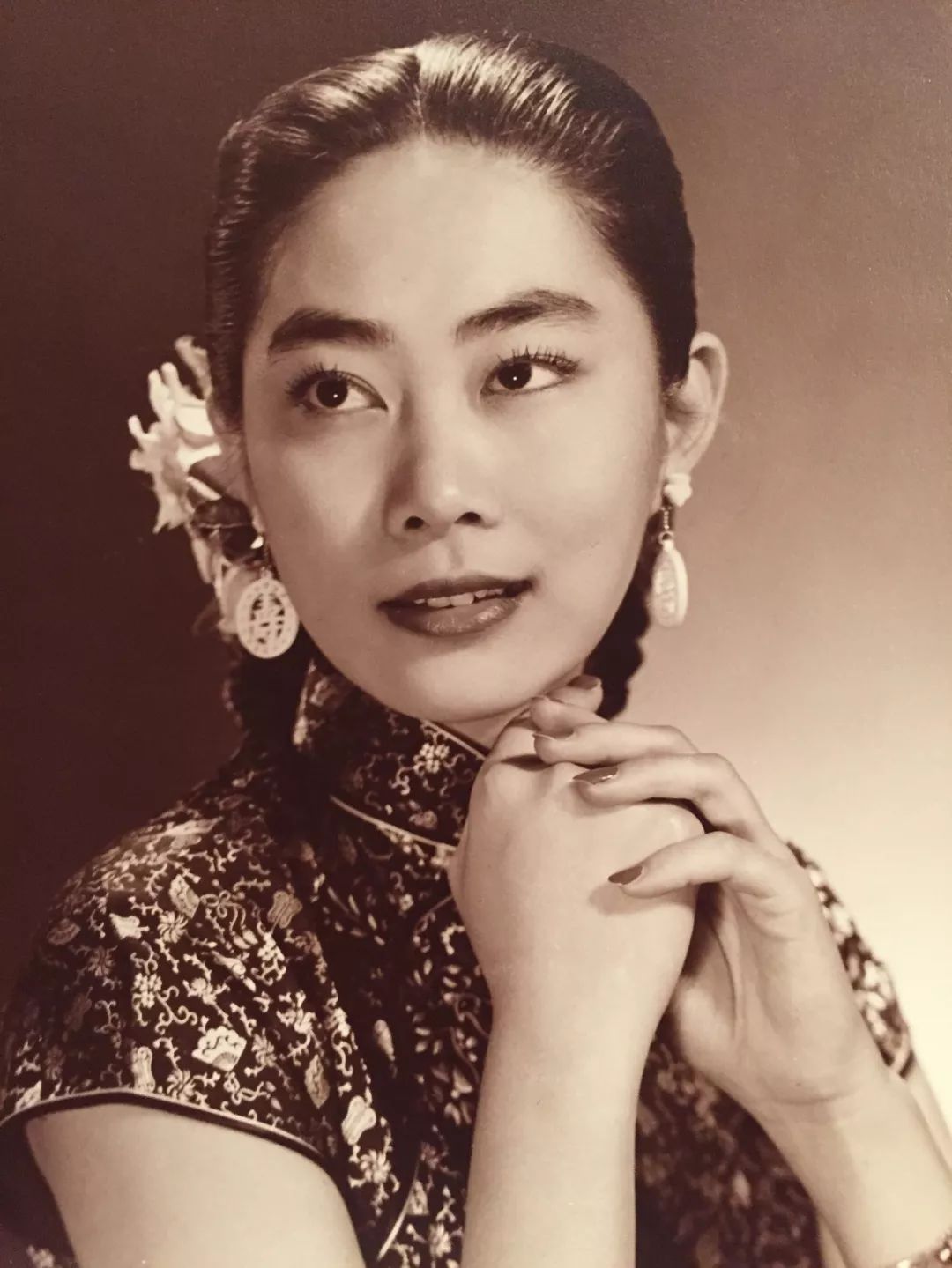 西方最受尊敬的华人女神，一生甘为他人做嫁衣，93岁依然少女