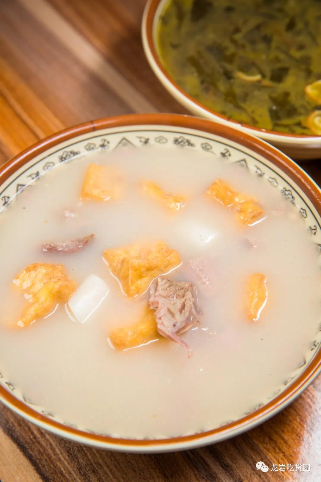 走吧，去龙门镇，吃上一整天