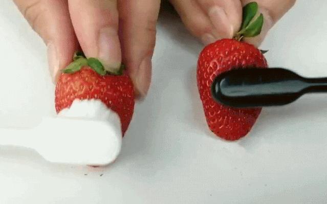 早晚刷牙了牙齿还是臭怎么回事,天天刷牙牙齿很黄很臭学会这一招