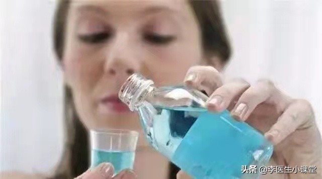 口腔溃疡吃维生素c还是维生素b2,用维生素c和维生素b2治口腔溃疡吗