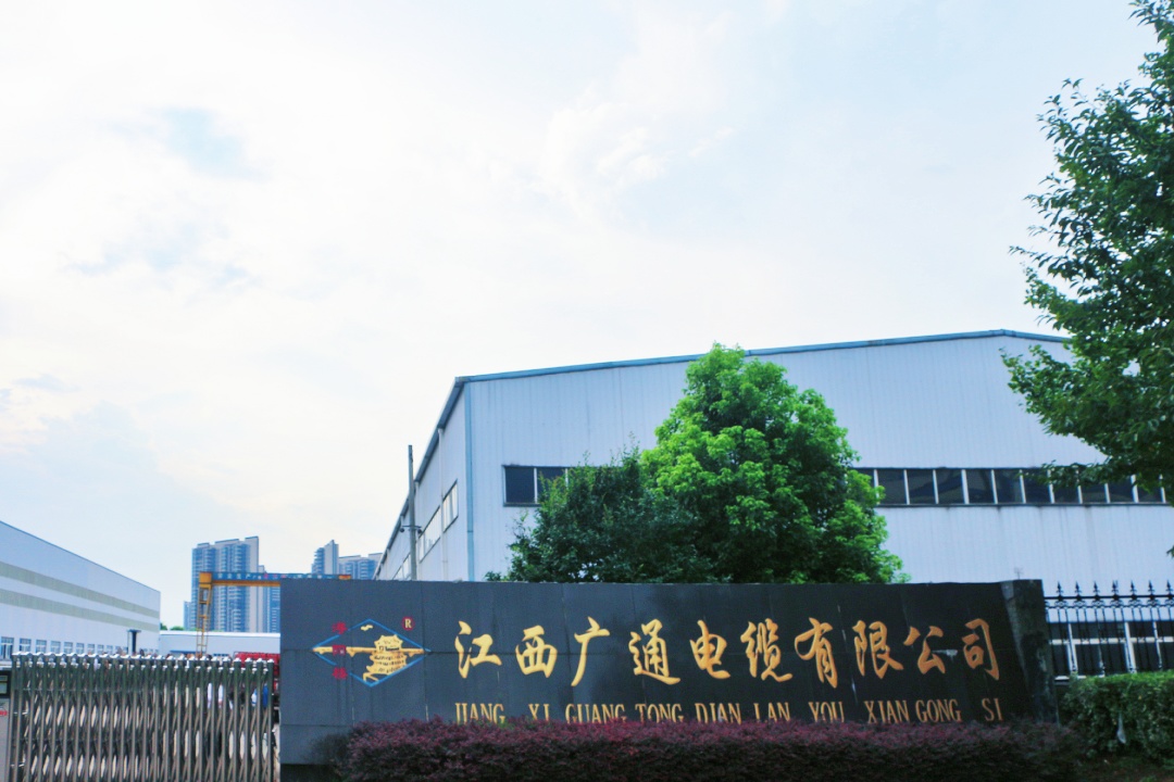 九江热土心中爱，古稀之年尚年轻