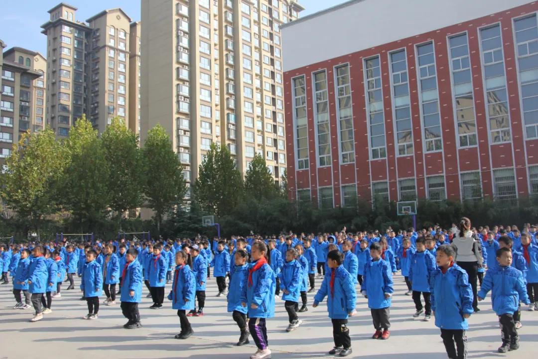 青少年校园足球特色学校复核报告,新街小学青少年校园足球特色学校