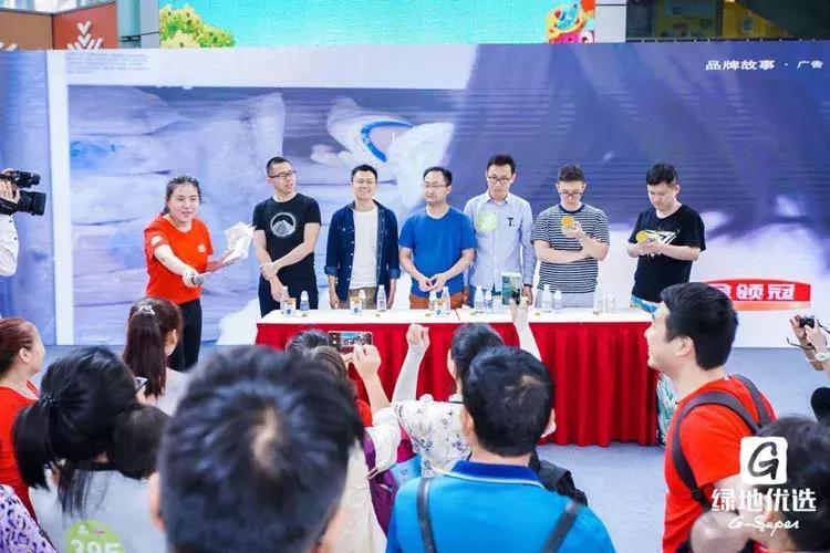 鍗佸煄鑱斿姩娲诲姩,鍗佸煄鑱斿姩鏂囨梾娲诲姩