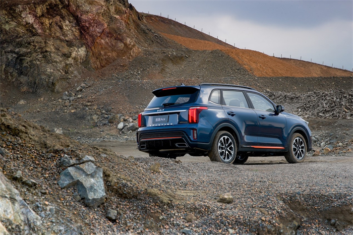 2021款起亚智跑ace超能版,21款换标起亚智跑ace用车感受