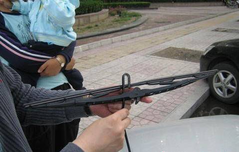 雨刷器怎么换不锈钢的,雨刷器怎么换橡胶皮