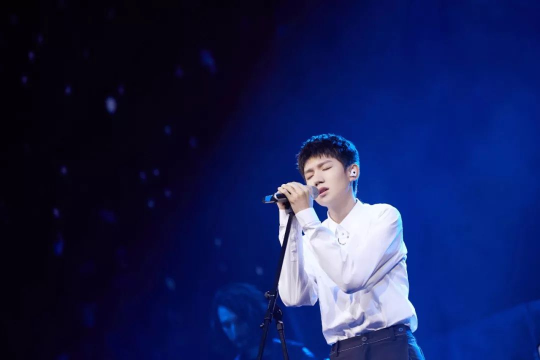 不能谈恋爱、被嘲没实力，“这偶像，我不当了”