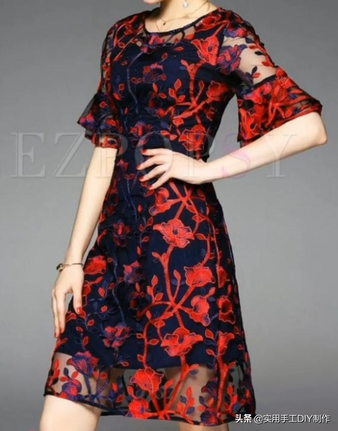 蕾丝绣花连衣裙精致美丽又优雅,设计小众蕾丝连衣裙