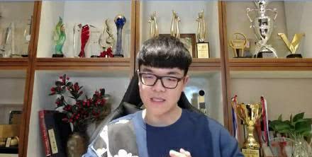 柯洁三星杯决赛第二局,柯洁71连胜斗鱼视频