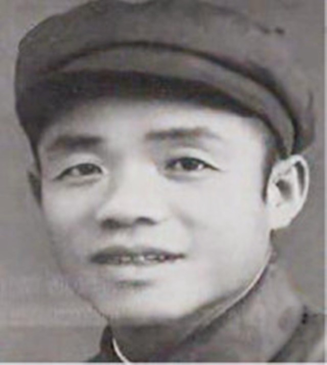 军分区副司令员是谁任命的,福州皮定均