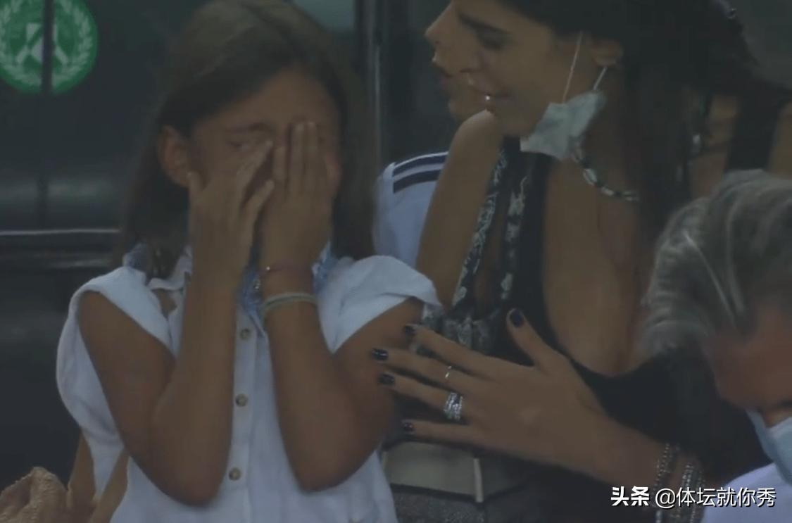 c罗被队友头球越位哪场比赛,c罗头球破门打破五场球荒