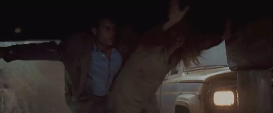 票房16亿，这部央视经常重播的顶级灾难片，上映23年无人能再复制