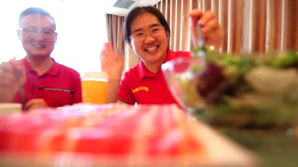 小肥羊大骨浓汤涮羊肉,小肥羊大爱无疆