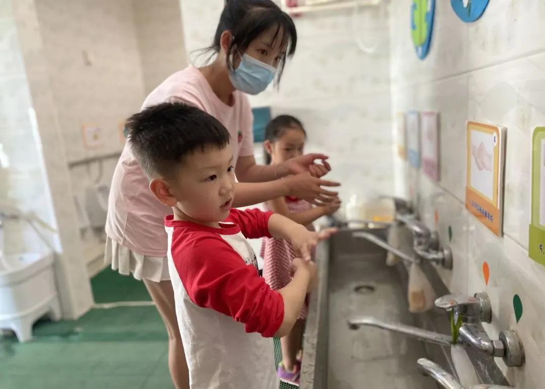 幼儿园开学啦！郫都3.5万余名神兽回“笼”