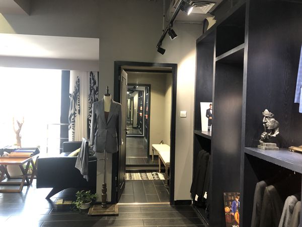 律师西服正装,律师一年四季穿什么西服