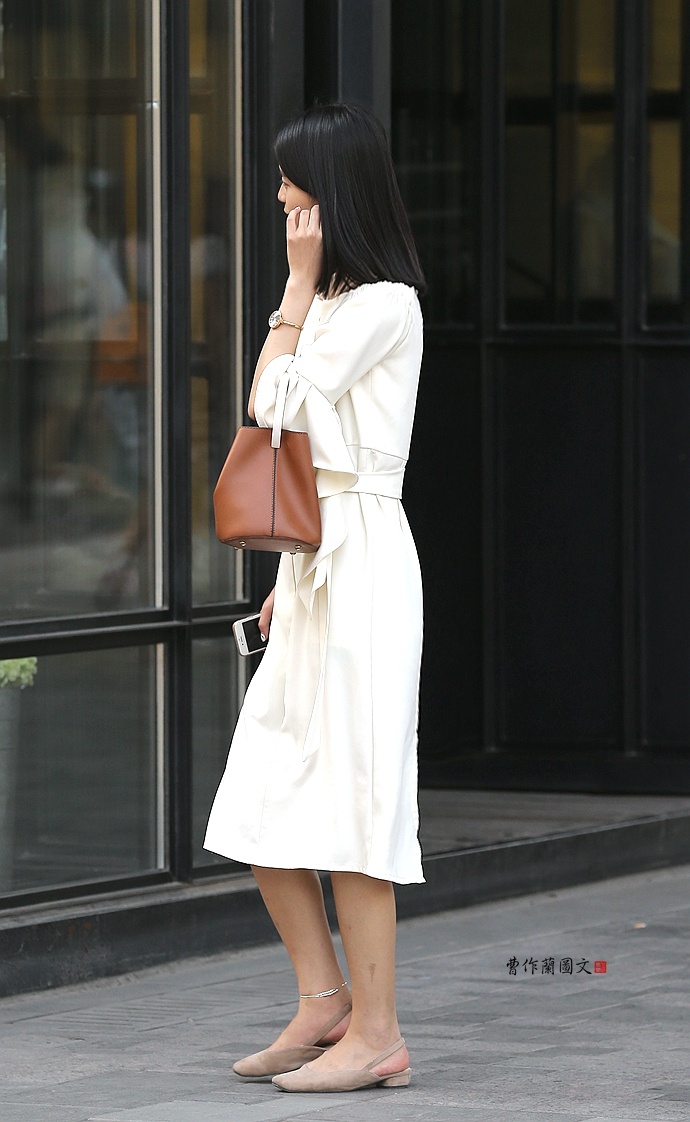 街拍网红泡泡女神,街拍泡泡女神全集