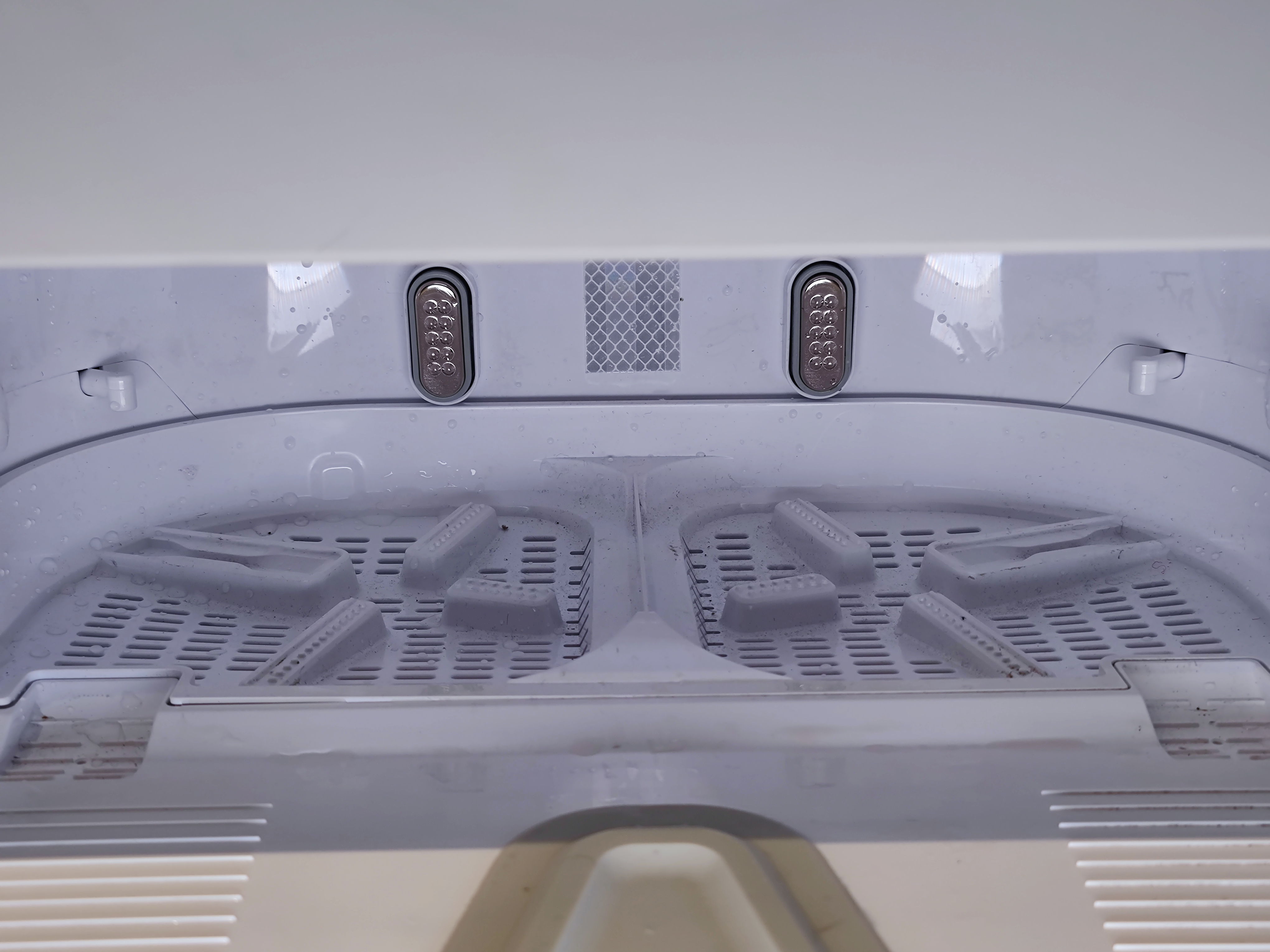 美的扫地机器人w11和w11plus,美的w11扫拖机器人评测