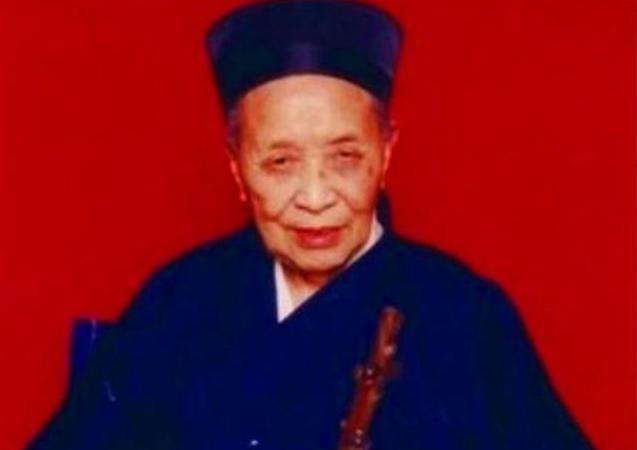武当山女道士返老还童,武当山100多岁女道长