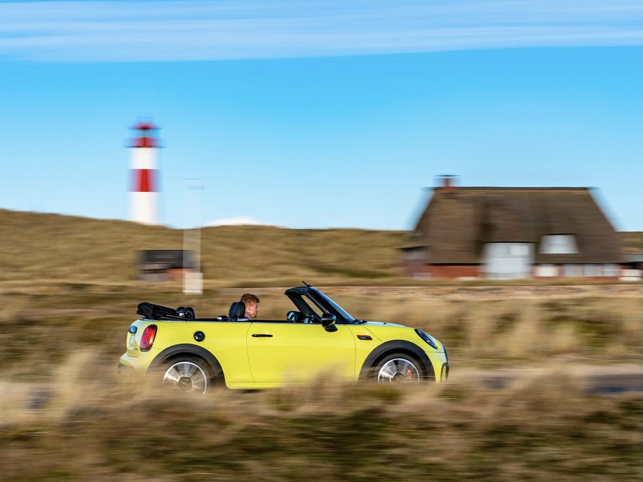 minijcw敞篷2022款国内什么时候出,mini敞篷版jcw高清鉴赏