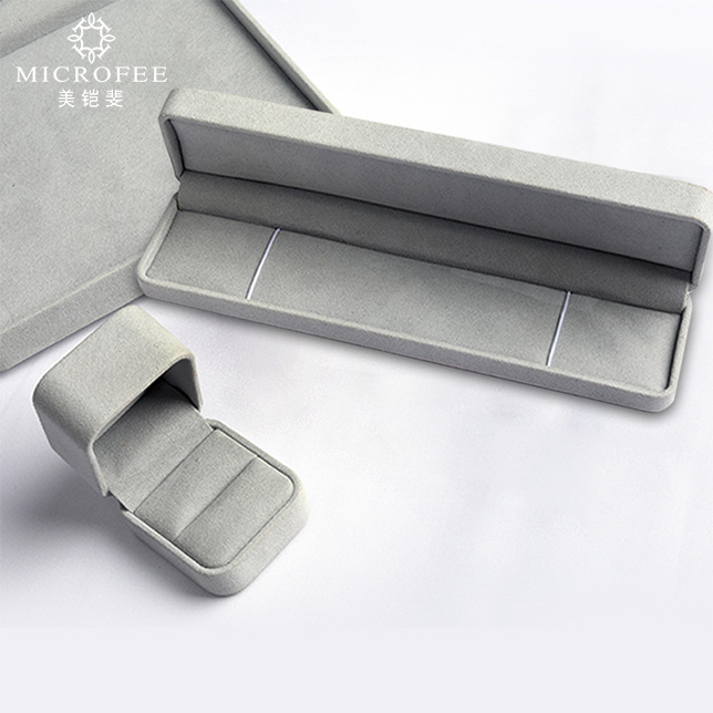 手机壳包装盒一般都什么材质,水晶手机壳是什么材质