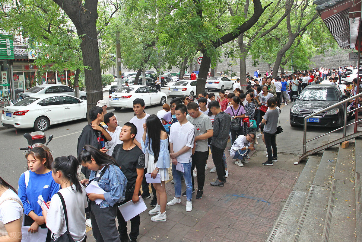 专科毕业要升本需要什么条件,只能拿到专科毕业才可升本吗