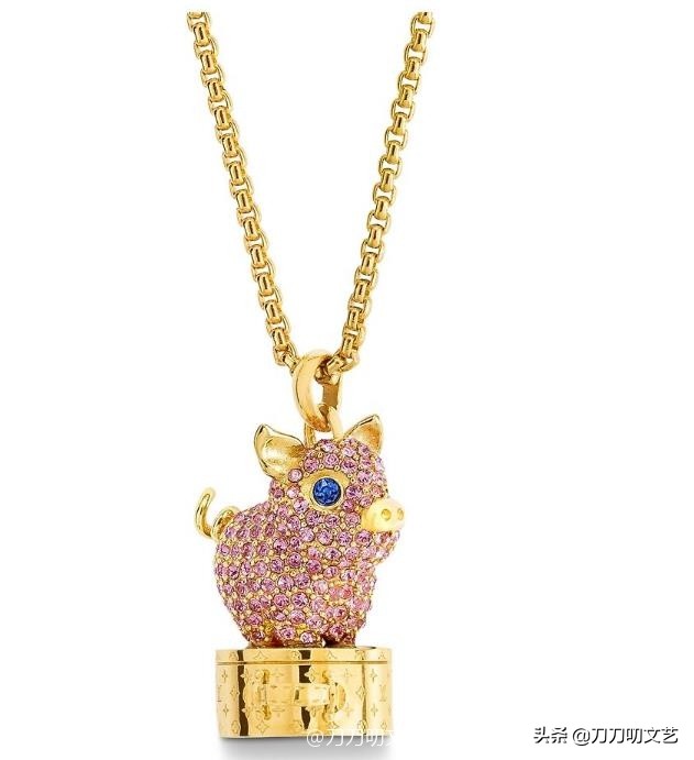笑成佩奇，奢侈大牌被吐槽的中国风，遇到猪年竟然也可爱了起来